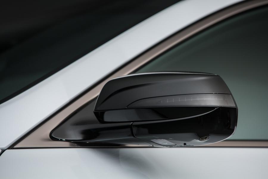 Детали экстерьера Genesis G80 Sport 2017 года  (NA) (фото 74 из 94)